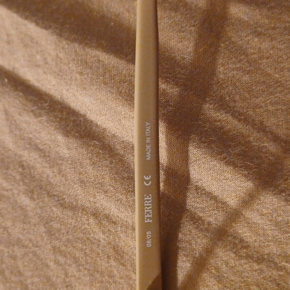 Ferre Glasses - image 4